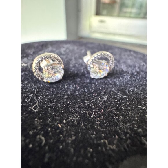 Pandora Round Sparkle Halo Necklace & Stud Earrings Set - Picture 3 of 5